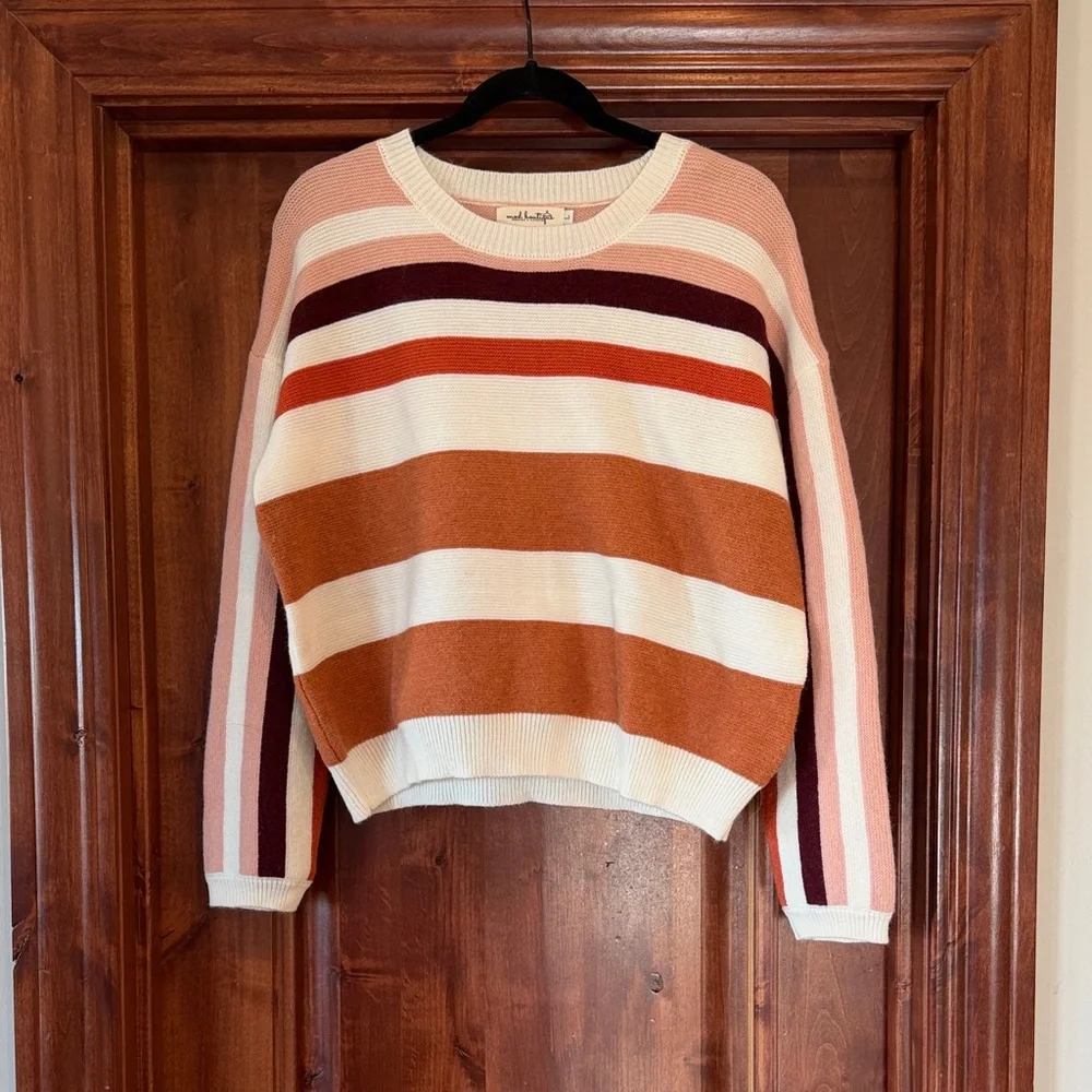 Stylish Multicolor Striped Sweater - Picture 1 of 2
